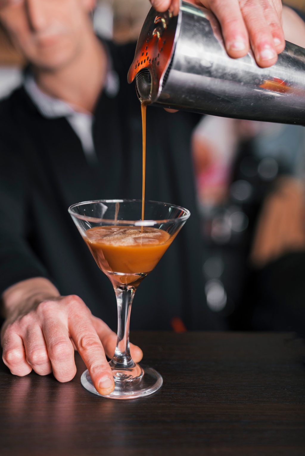 Hire Temporary Bartenders in Minutes